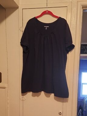 🔥Woman Within Navy Short Sleeve Scoop Neck Top with Gathered Front & Sleeves